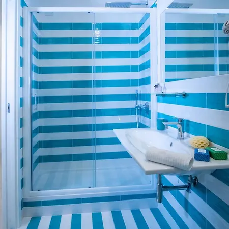 Deluxe In Centre Sorrento